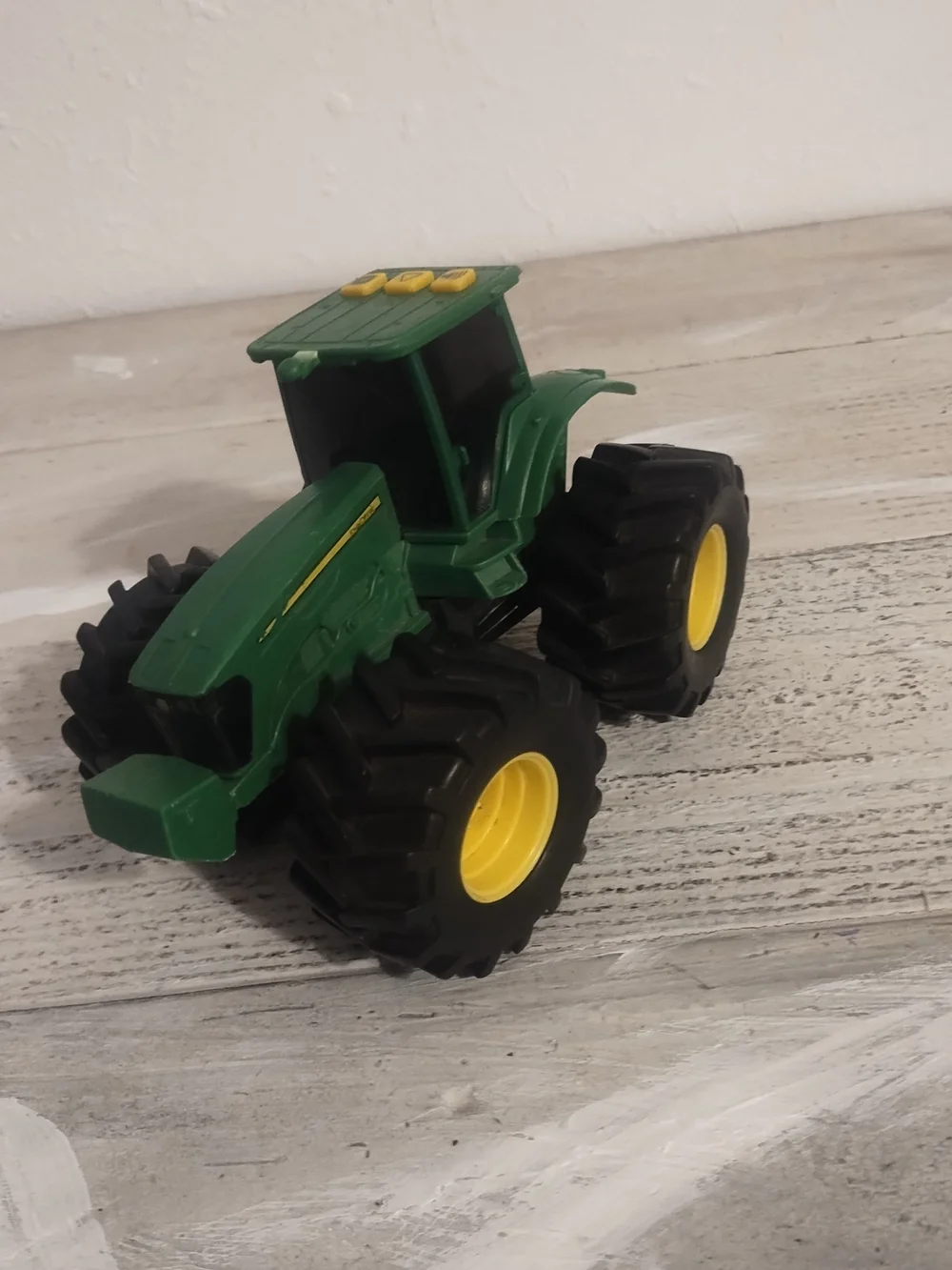 John Deere Toy Tractor Green Yellow  Big Wheels